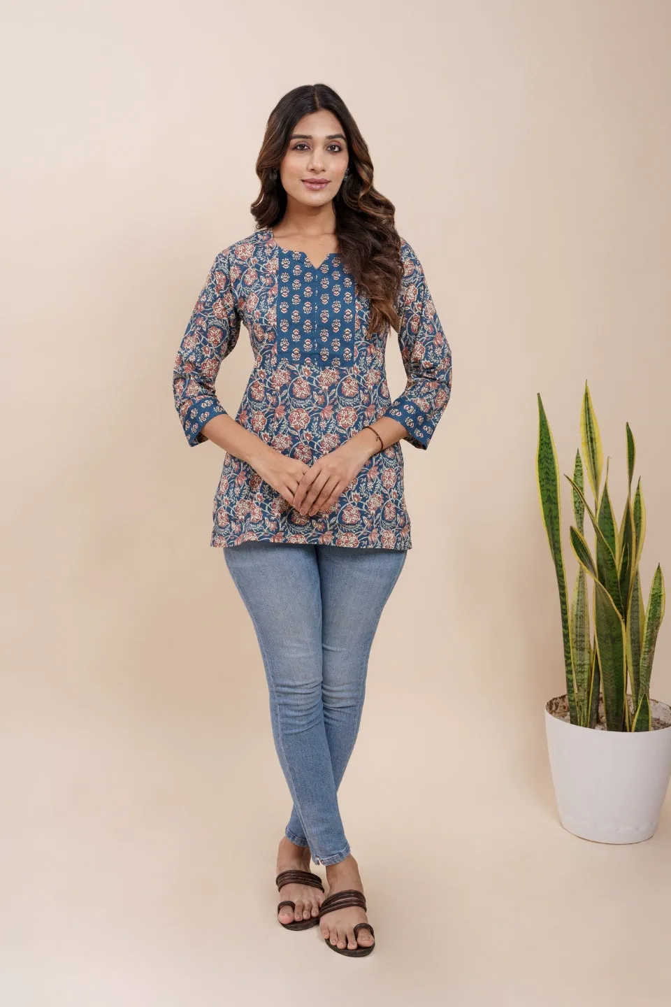 Ekisha's women blue beautiful designer floral printed cotton tunic top short kurti