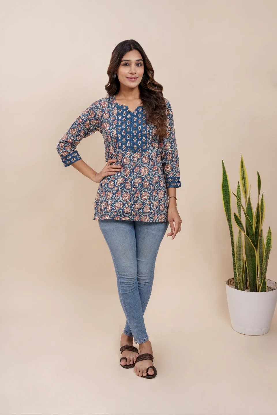 Ekisha's women blue beautiful designer floral printed cotton tunic top short kurti