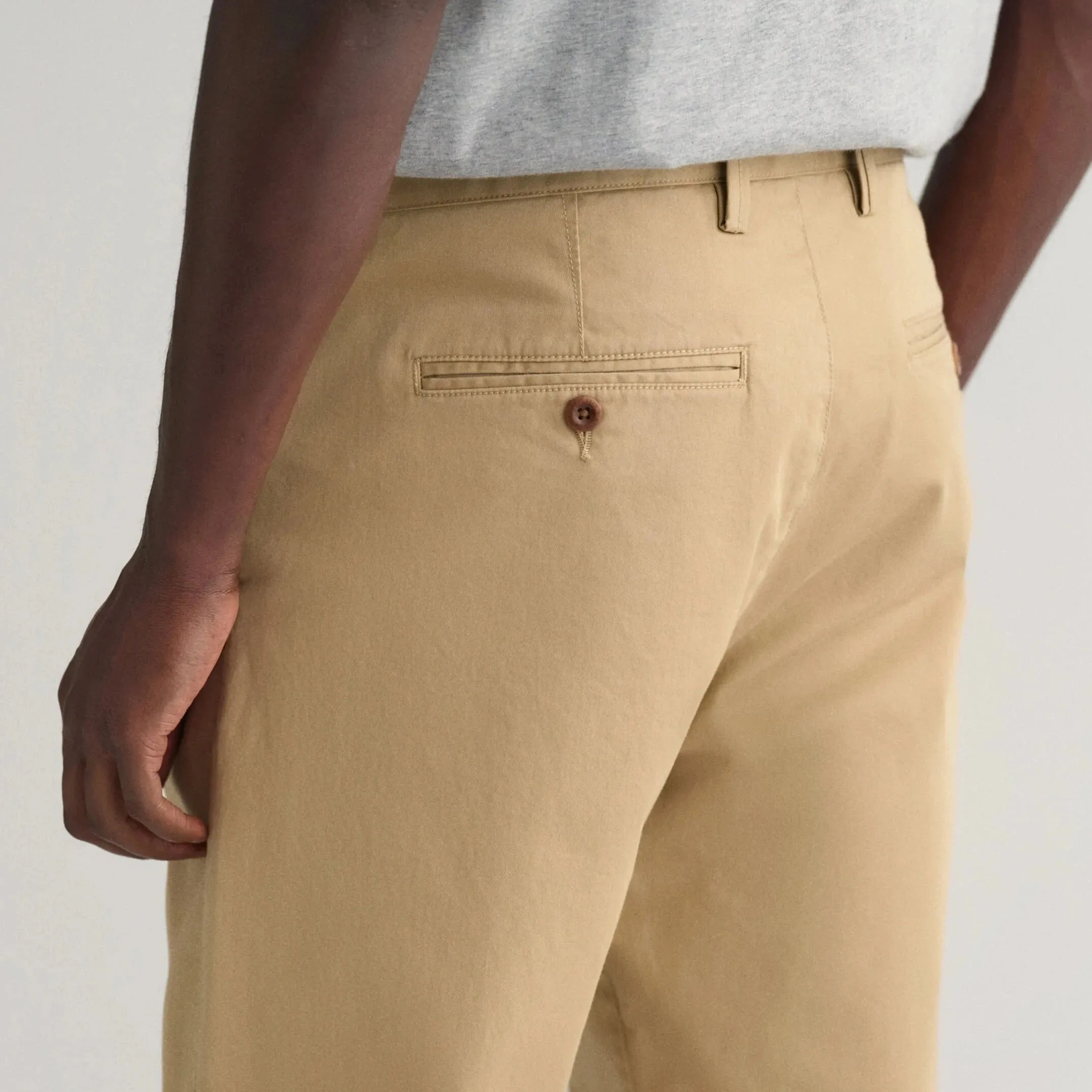 GANT Regular Fit Twill Chinos in Dark Khaki