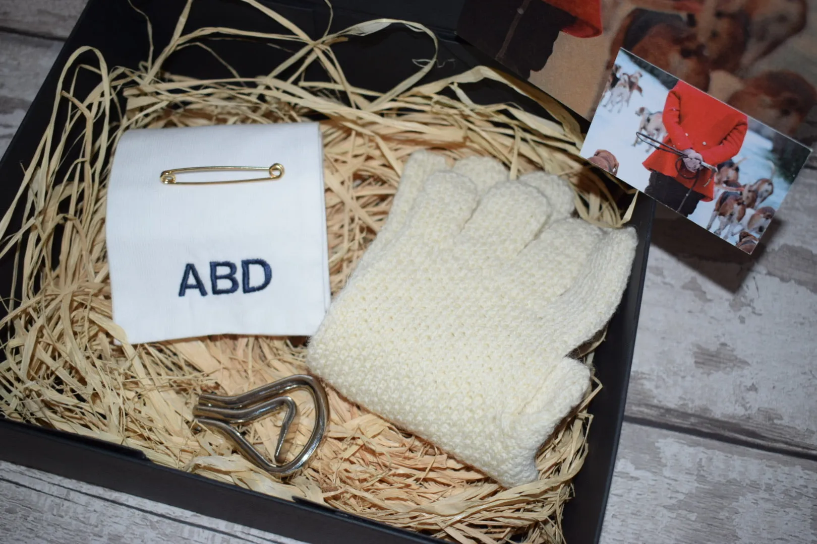 Personalised Stock & Gloves Hunting Gift Box