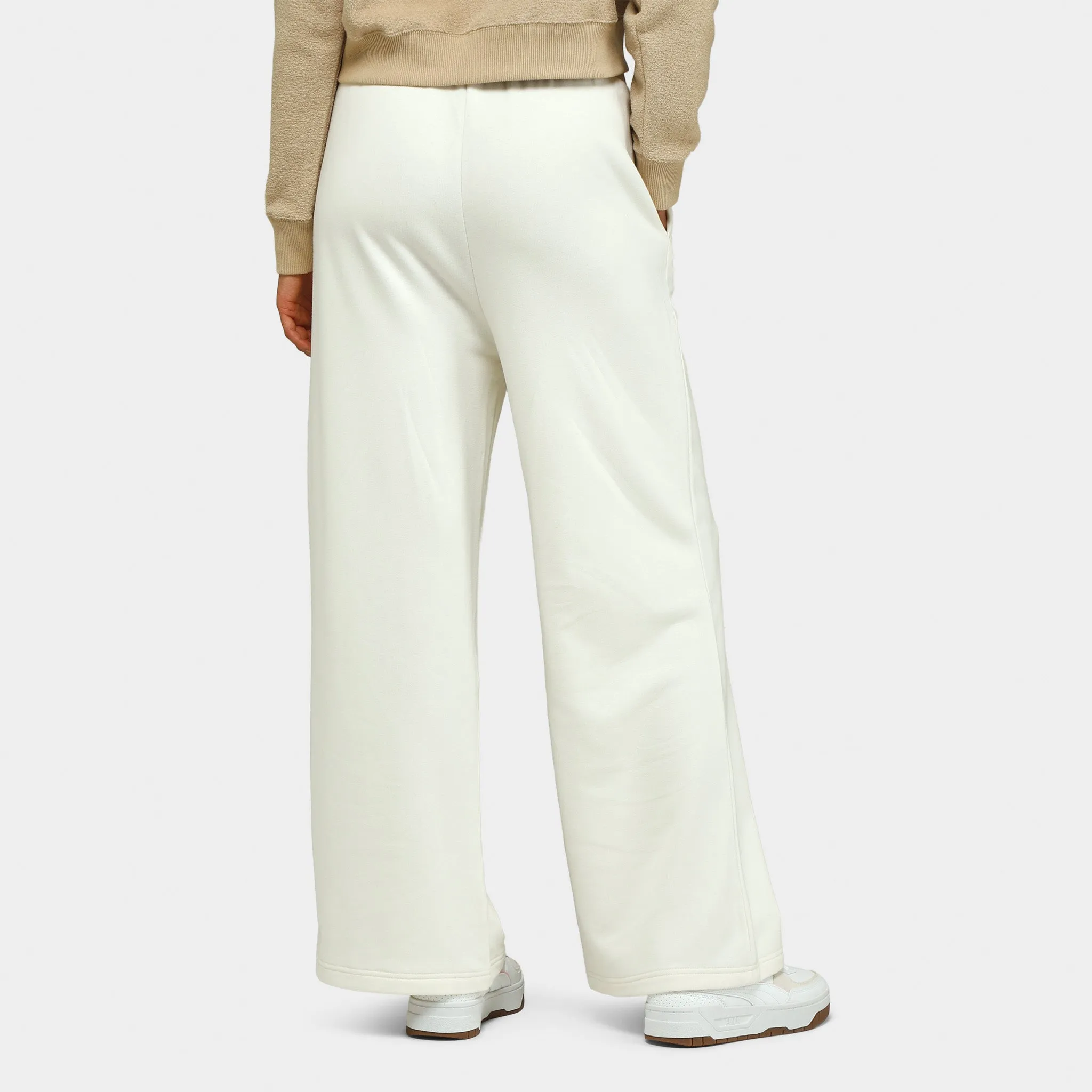 Puma Women's Classics Relaxed Sweatpants / Off White