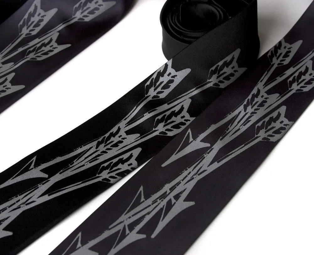 Quiver: Arrows Silk Necktie