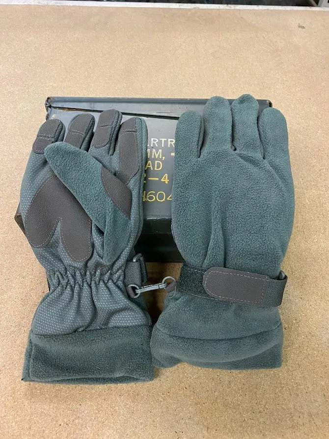 Windproof Fleece Glove loop